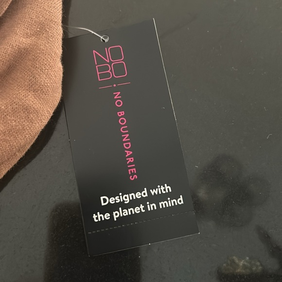 New with Tags Free Spirit Hoodie - Picture 4 of 4